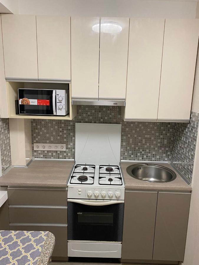 Квартира По Адресу Дружбы Народов 8А Kiew Exterior foto