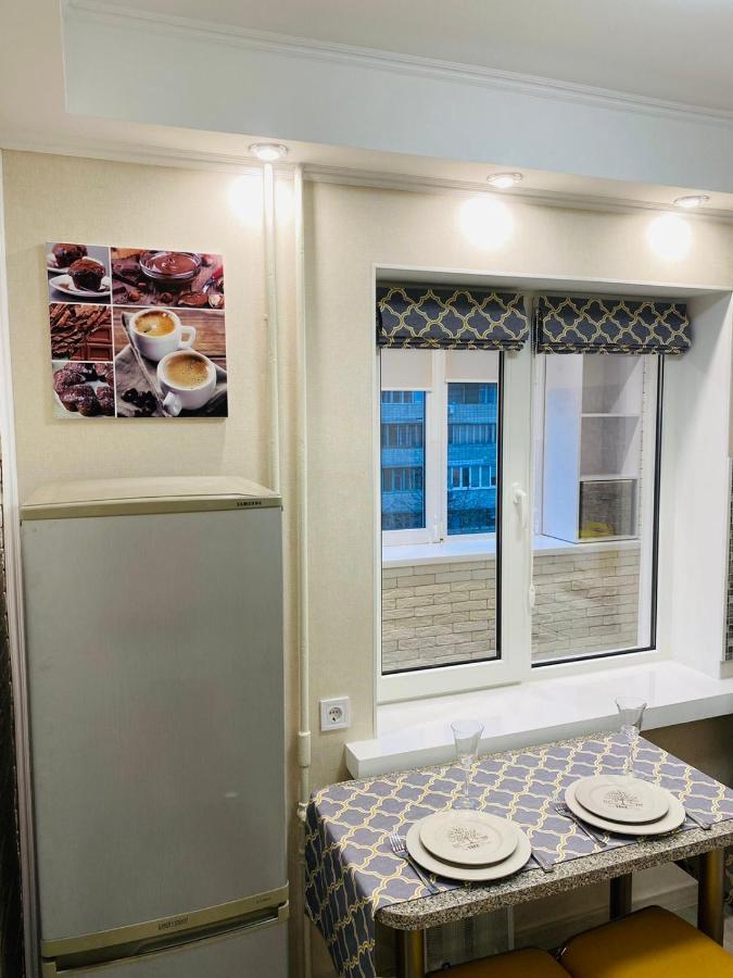 Квартира По Адресу Дружбы Народов 8А Kiew Exterior foto
